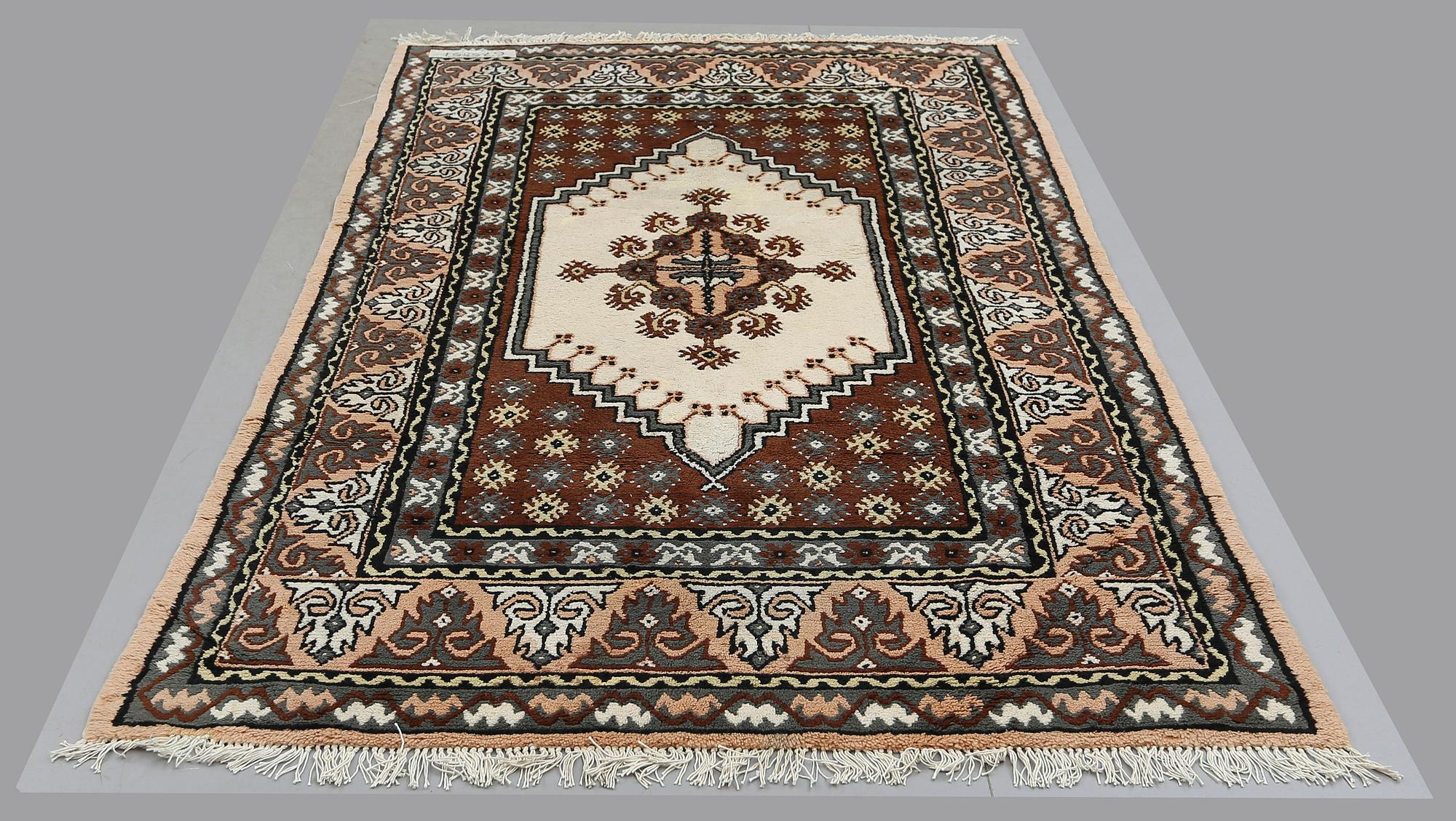MATTA, Tunisien. Ca 247 x 148 cm.