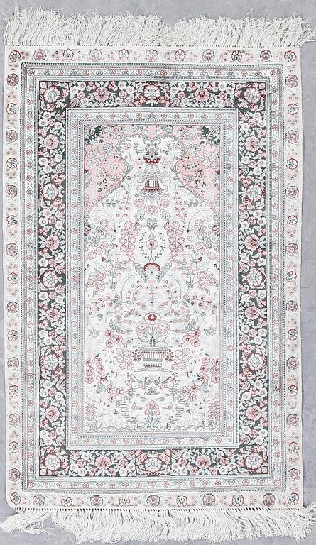 MATTA, orientalisk, silk, ca 122x77 cm.