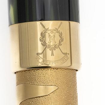 Montegrappa, reservoirpenna, "St Andrews", 18 k guld, numrerad 00/18.