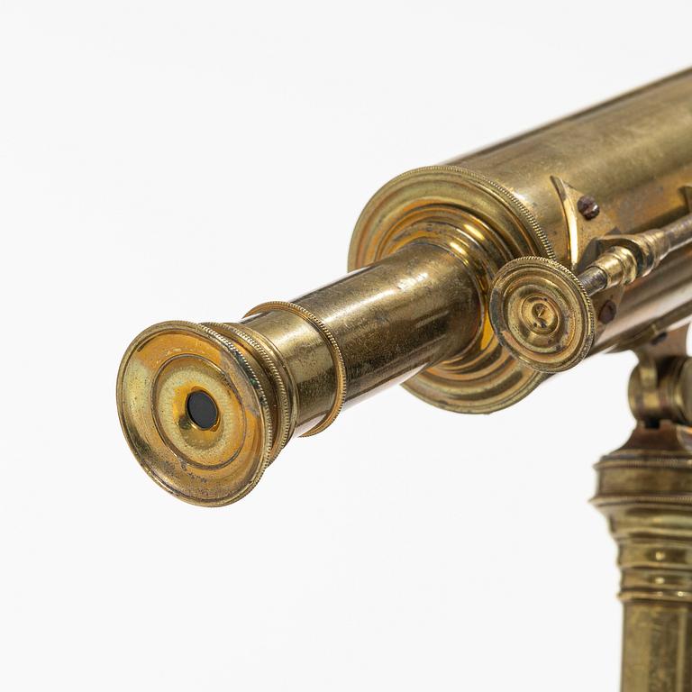 Mirror telescope, England, mid-18th century.