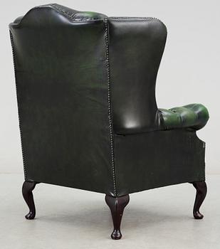FÅTÖLJ, Chesterfield modell, 1900-talets andra hälft.