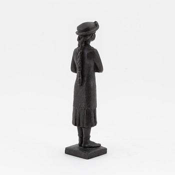 Peter Linde, a bronze sculpture, signed.