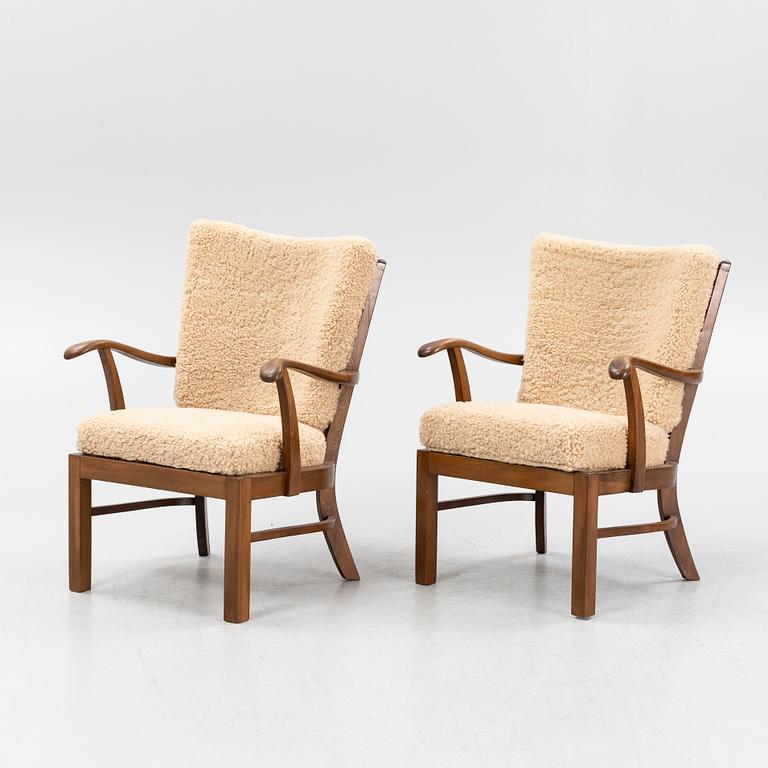 Thyge Hvass, karmstolar, ett par, Fritz Hansen, Danmark, 1940-tal.