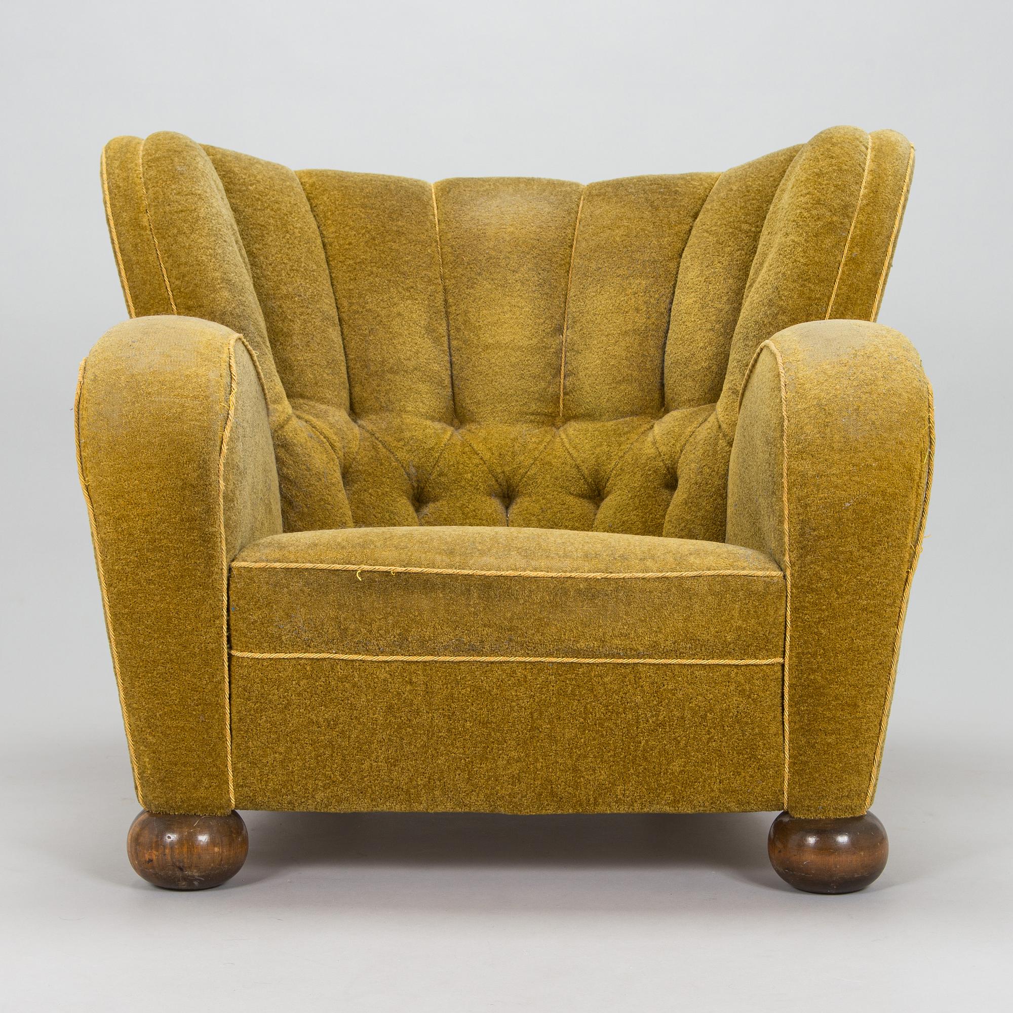 Märta Blomstedt, an 'Aulanko-model' armchair. Designed in 1939.