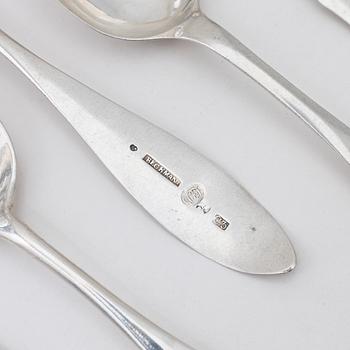 Skedar, 10 st och strösked, silver, Sverige, 1700/1800-tal.