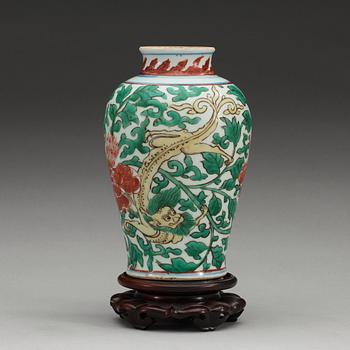 A Transitional wucai vase, 17th Century.