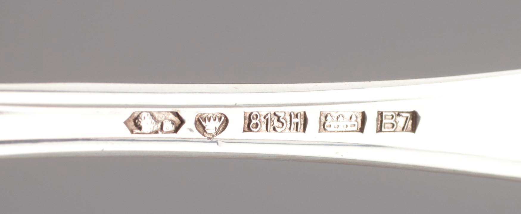 BESTICK, 22 st, silver, ett parti. Olika finska och svenska stämplar, 1900-tal. Vikt 468 g.