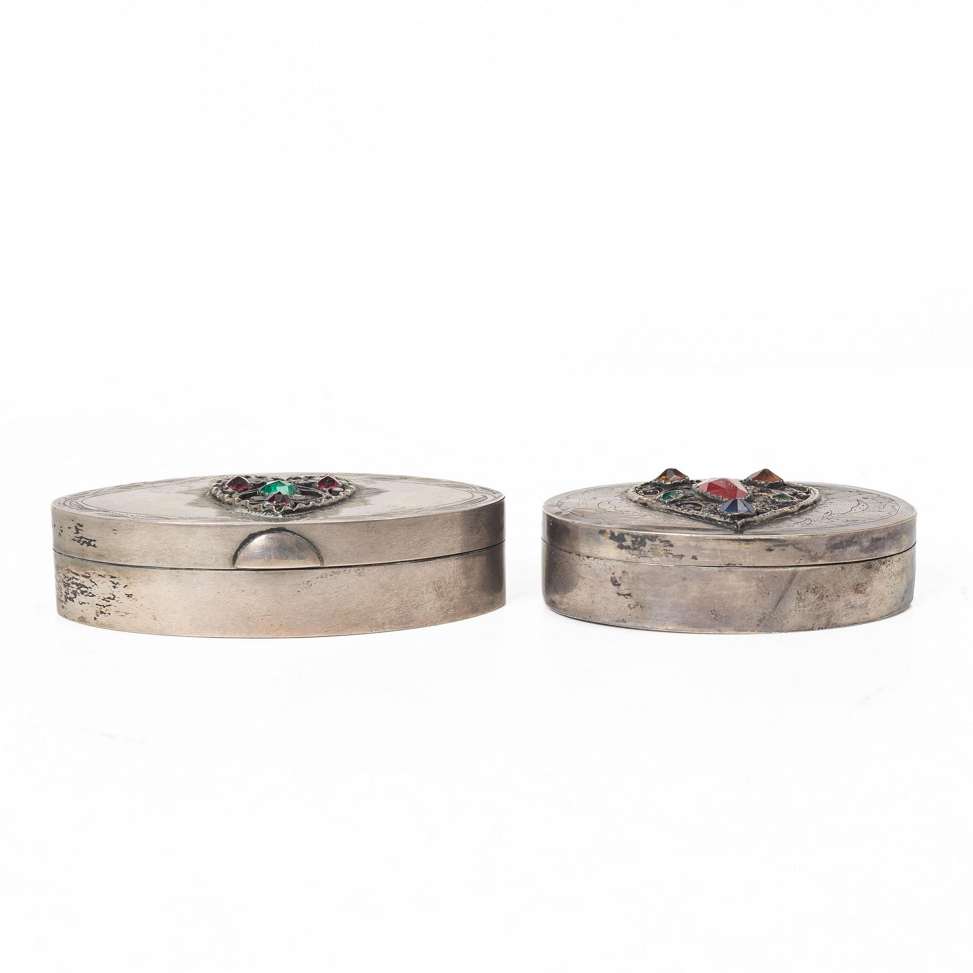Two Swedish silver snuff boxes, Karlskrona, one with mark of Axel Gabriel Estberg, 1853.