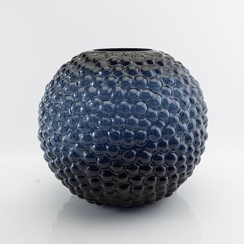 Carina Seth Andersson, Vase "Dew", Svenskt Tenn Company.