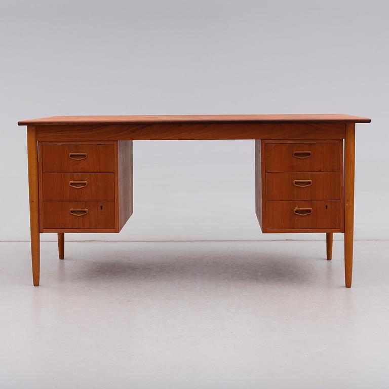 SKRIVBORD, 1900-talets andra hälft.