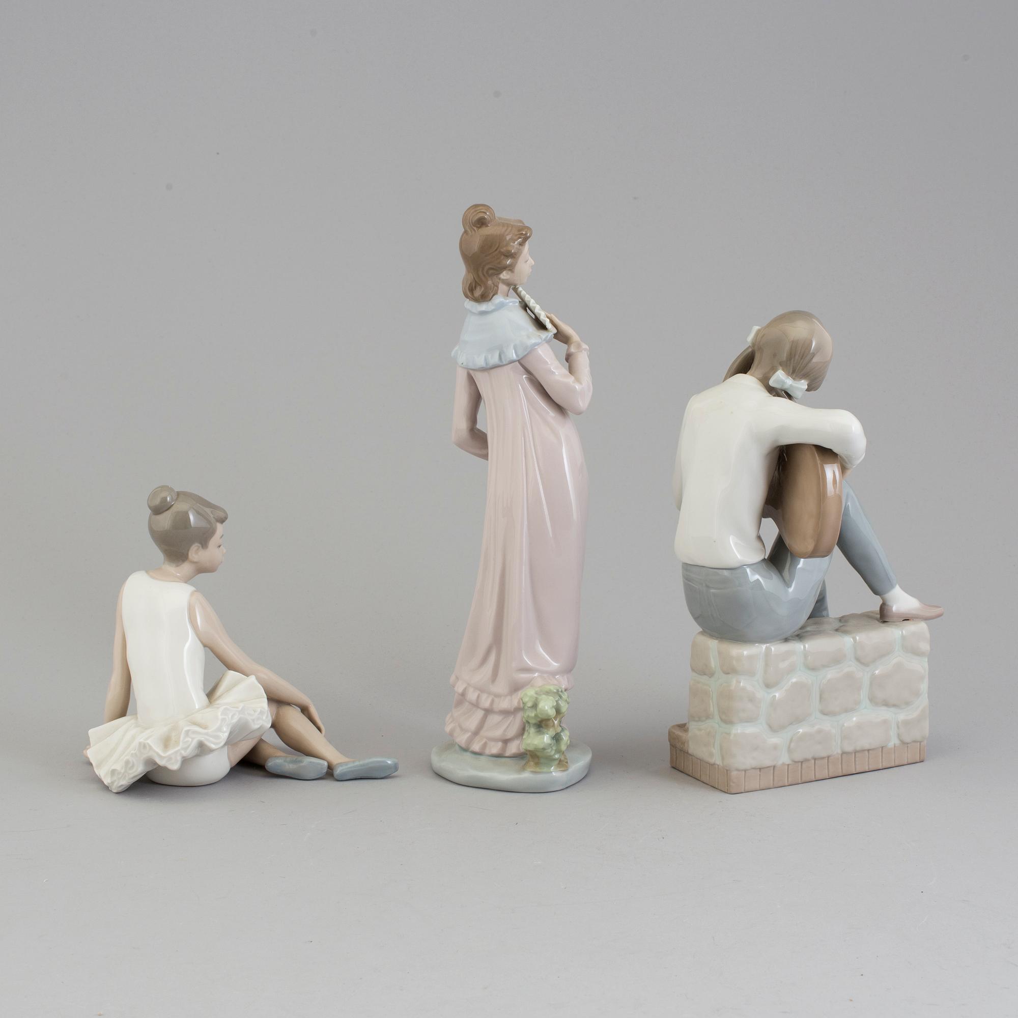 FIGURER, tre stycken, porslin. NAO, Spanien, 1900-tal.