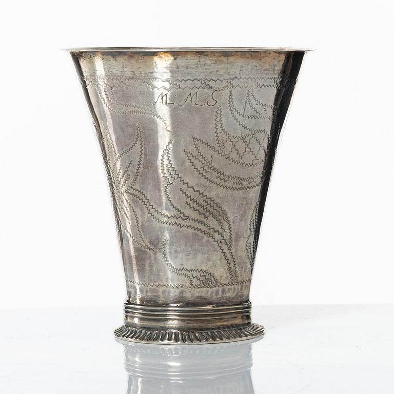 Bägare, silver, troligen Petter Åkerman, Stockholm 1756.