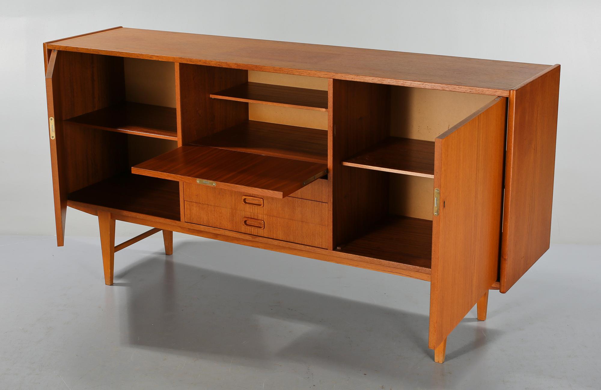 SIDEBOARD, Sverige, 1950-tal.