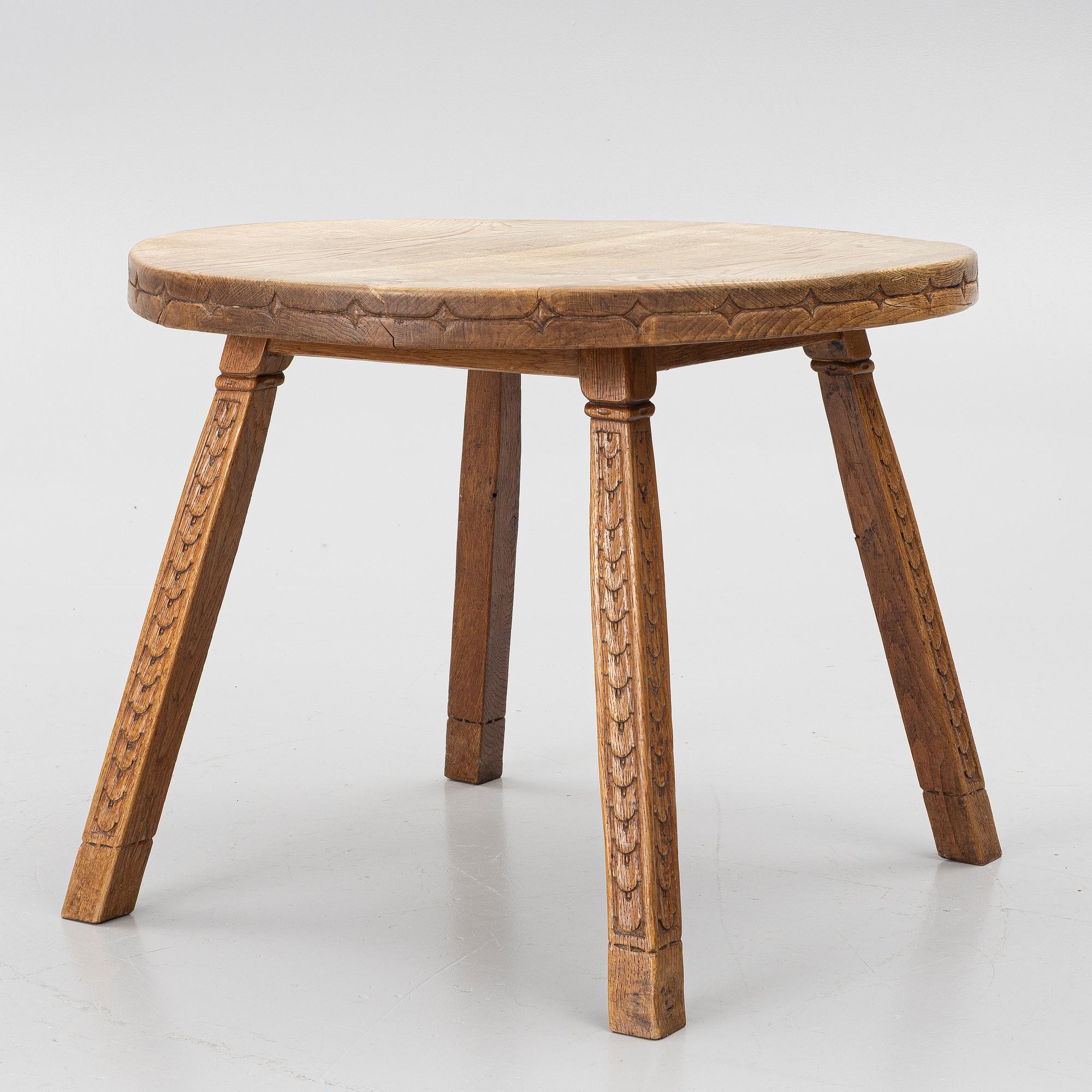Side table, first half of the 20th century.