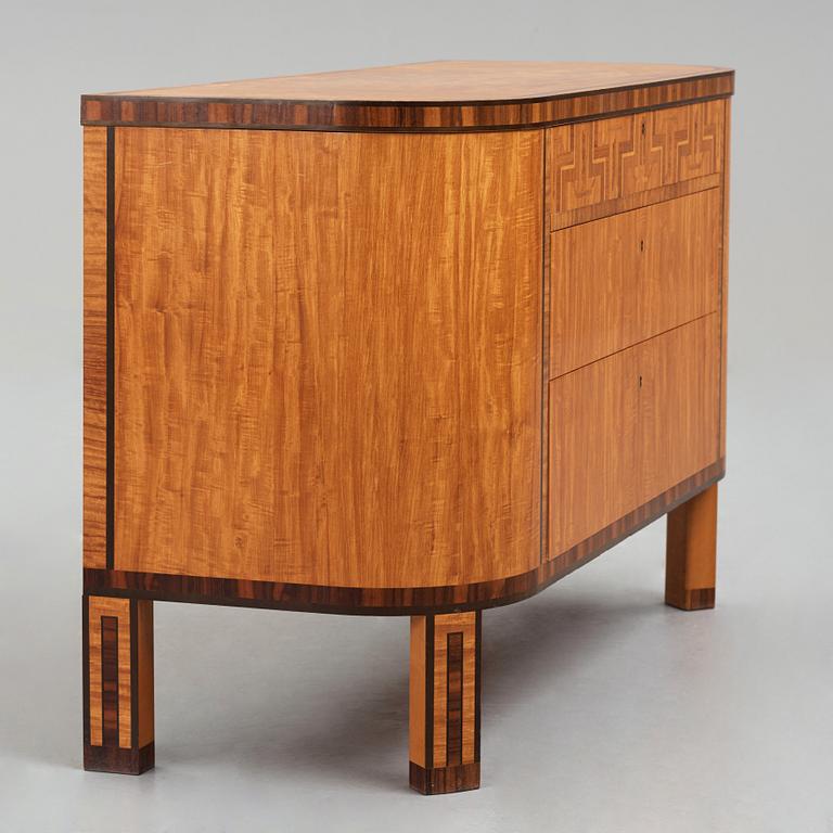 A Swedish Grace sideboard, probably executed by J.O Widegren, Nyköping 1934.