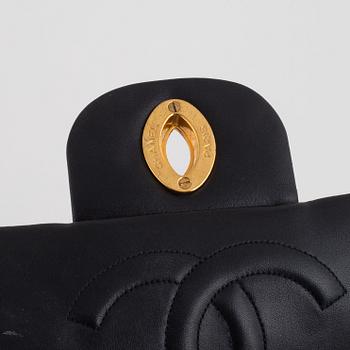 Chanel, väska, "Maxi Classic Flap Bag", 1994-1996.