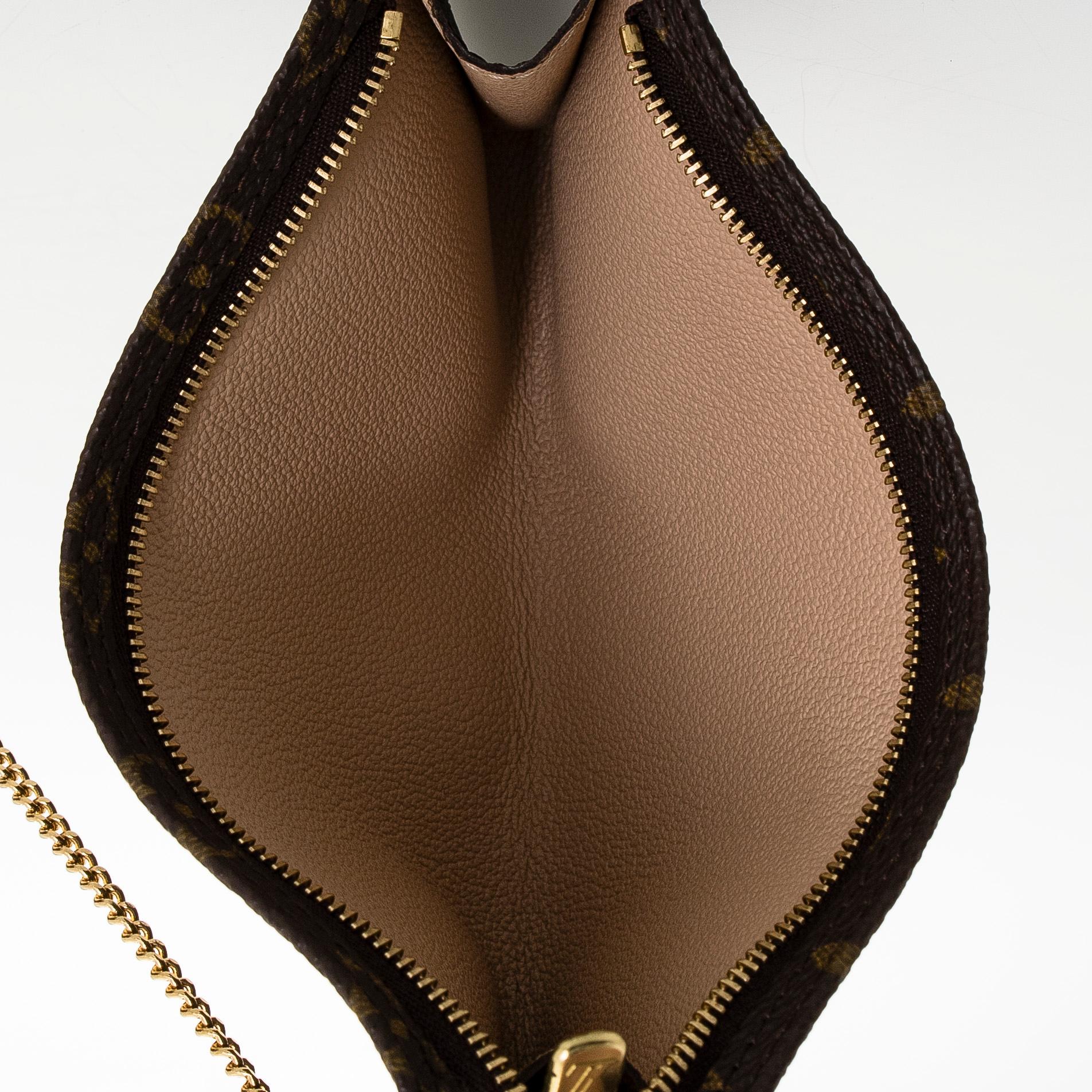 Louis Vuitton, a Monogram Canvas 'Bucket' bag with pochette.
