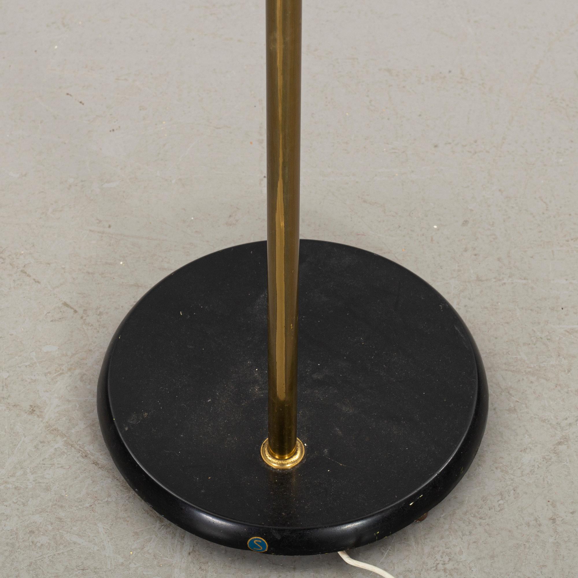 GOLVLAMPA, 3-armad, 1900-talets mitt.
