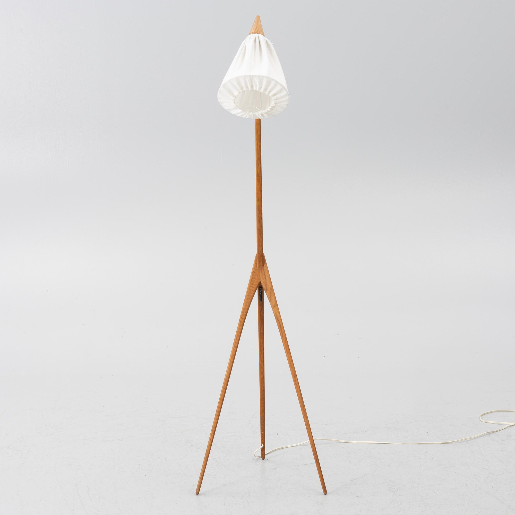 Uno & Östen Kristiansson, Floor lamp, “Giraffen”, Luxus, 1950s.