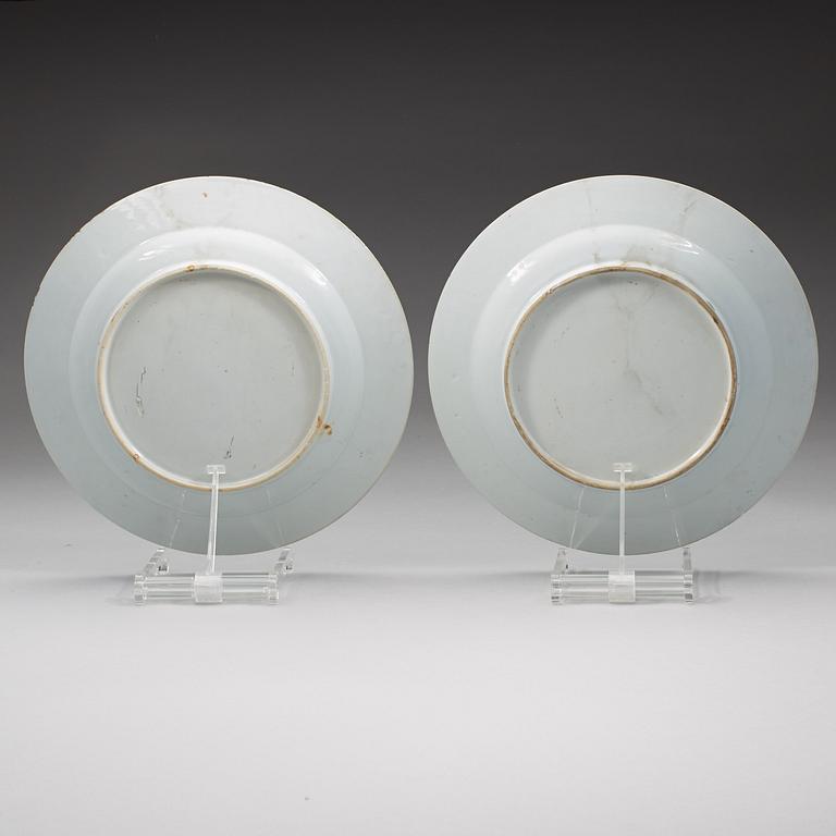 A pair of blue and white dishes, Qing dynasty, Qianlong (1736-95).