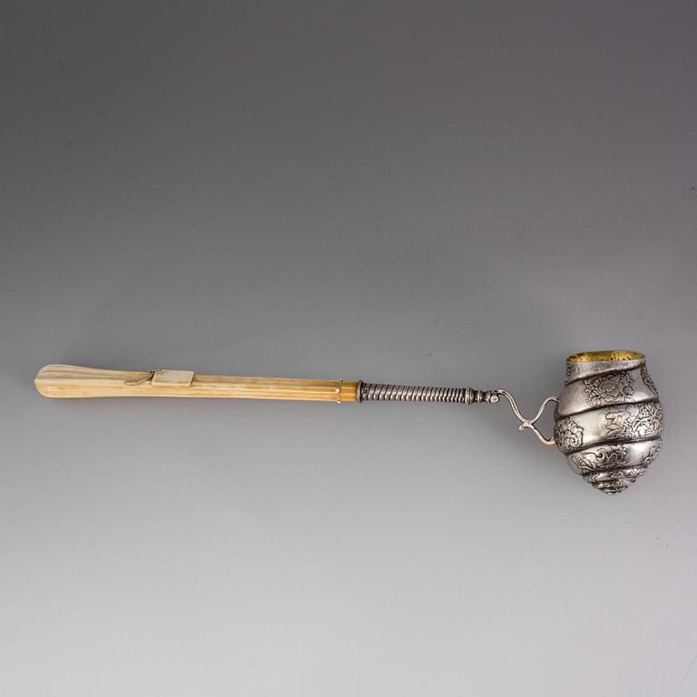 BÅLSLEV, ostämplad, silver och ben, 1700-talets förra hälft.