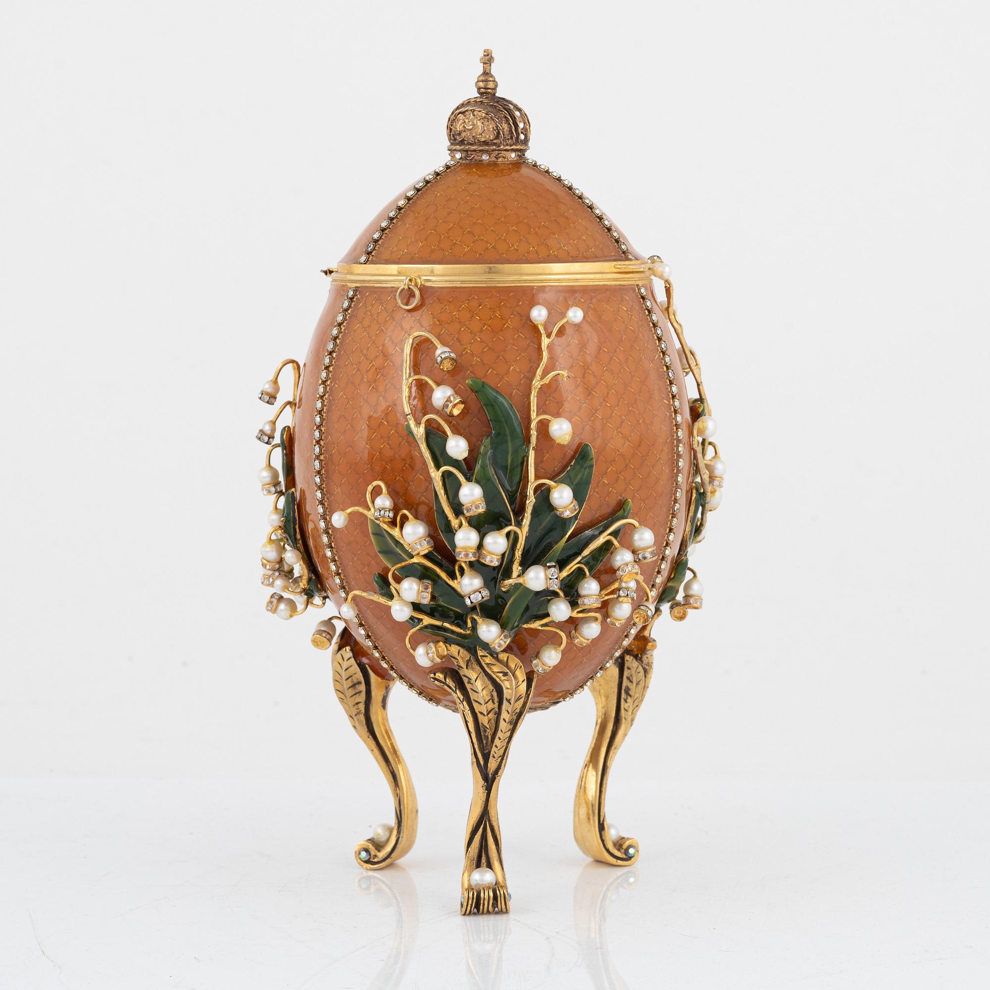Emaljerat dekorationsägg, "Lily Of Valley", Vivian Alexander, efter Fabergé. Sent 1900-tal.