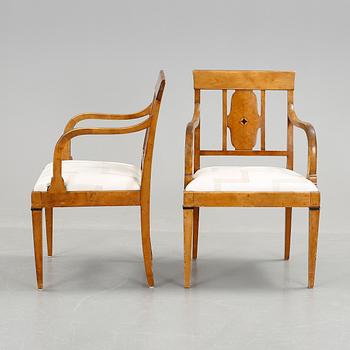 KARMSTOLAR, ett par, Karl-Johan stil, 1920-tal.