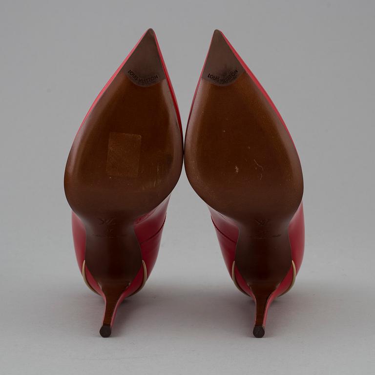 LOUIS VUITTON, shoes, size 37.