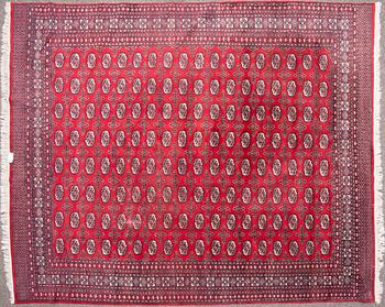 MATTA, Afghanistan/Pakistan. Ca 285x358cm.