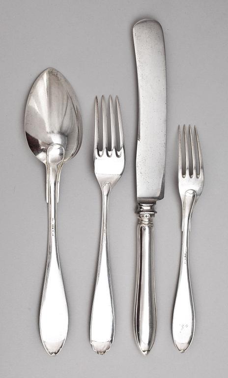 PARTI BESTICK, 20 st, silver, "Svensk spets" samt "Vasa", bla CG Hallberg, Stockholm, 1915. Tot vikt ca 1185g.