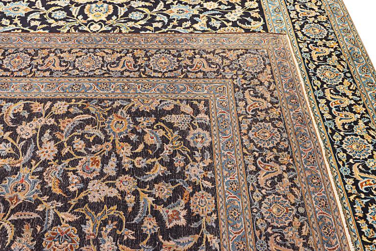 Matta, Keshan, ca 410 x 303 cm.