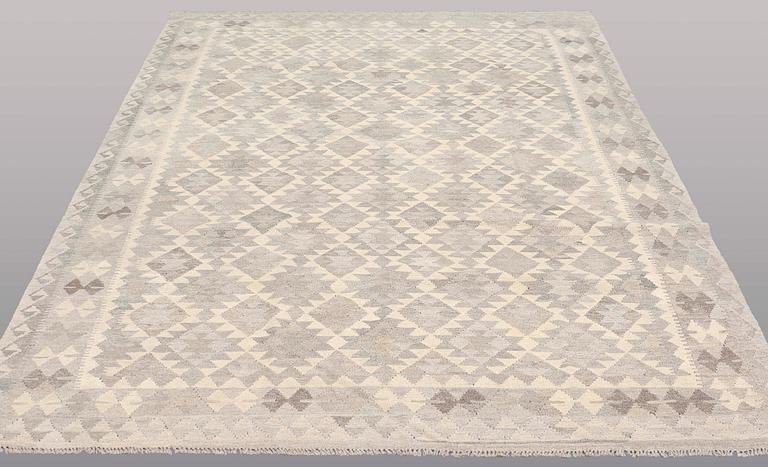 A carpet, Kilim, ca 290 x 208 cm.