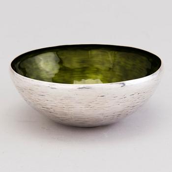 EVA HIDSTRÖM, An enamelled sterling silver bowl, Kultakeskus, Hämeenlinna, Finland 1974.