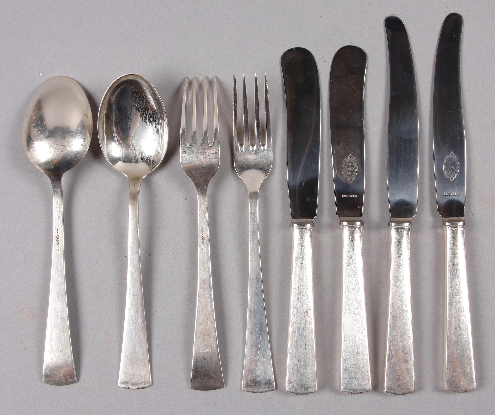 BESTICKSERVISDELAR, 20st, silver. "Diplomat" CG Hallberg. 1940-tal.