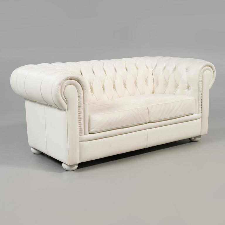 SOFFA, Chesterfieldmodell, 1900-talets slut.