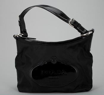 VÄSKA, Prada, i originaldustbag.