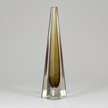 A glass vase by Kaj Franck Nuutajärvi.