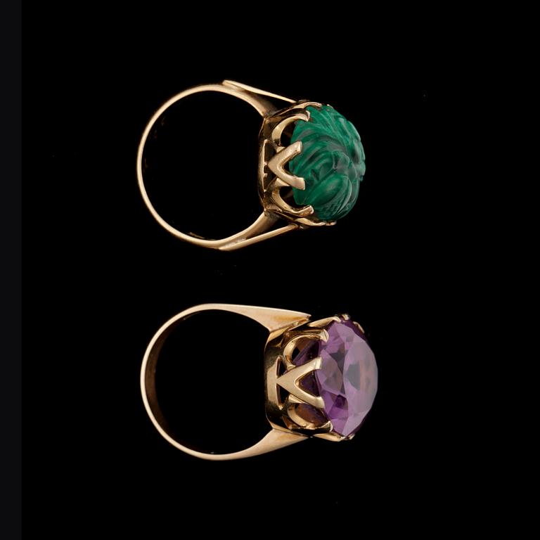 RINGAR, 2 st, 18k guld samt malakit och ametist. Total vikt ca 17,6 gram.