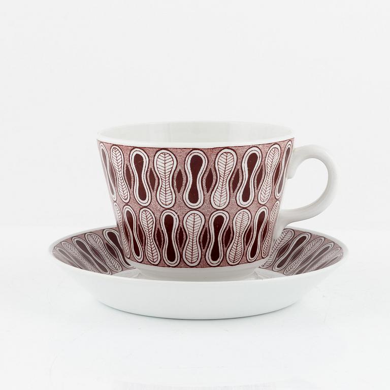 A porcelain teacup with saucer, Arabia, Finland, mid 20th century.