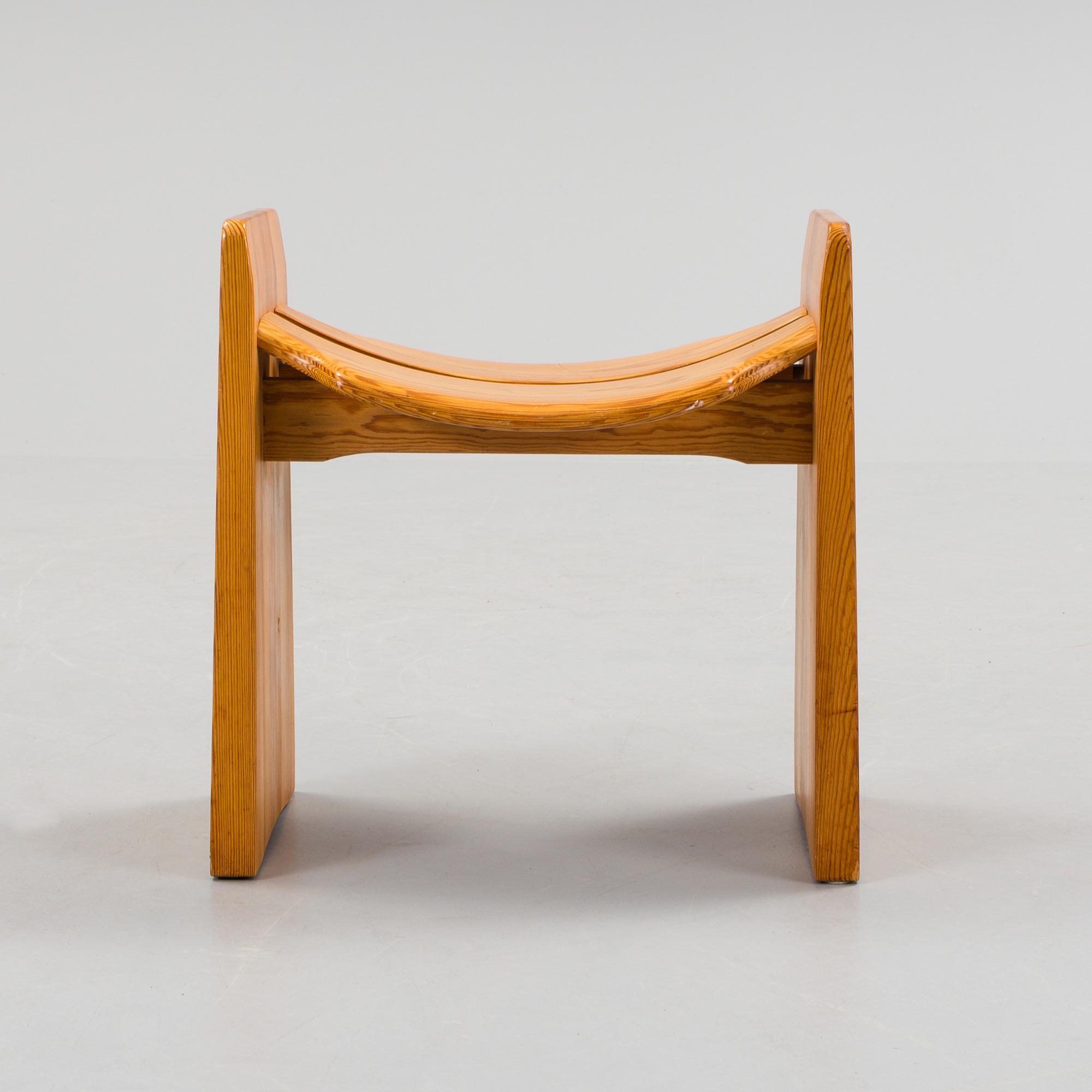 GILBERT MARKLUND, pall, Flarkens snickeri AB, formgiven 1969.