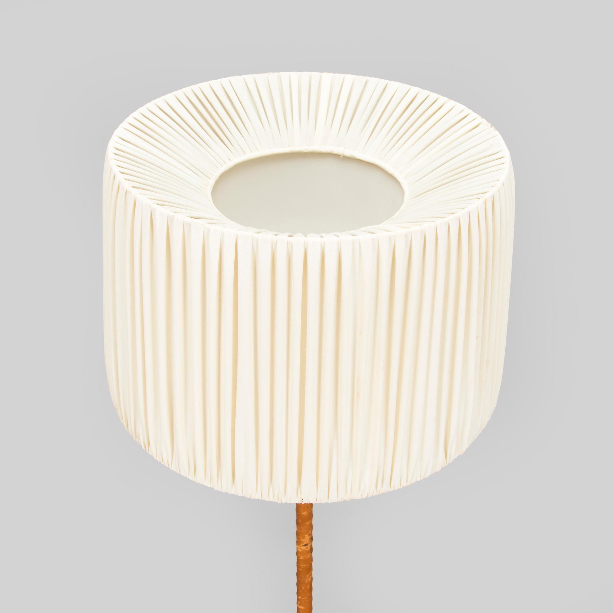 Lisa Johansson-Pape, golvlampa, Stockmann Orno 1900-talets mitt.