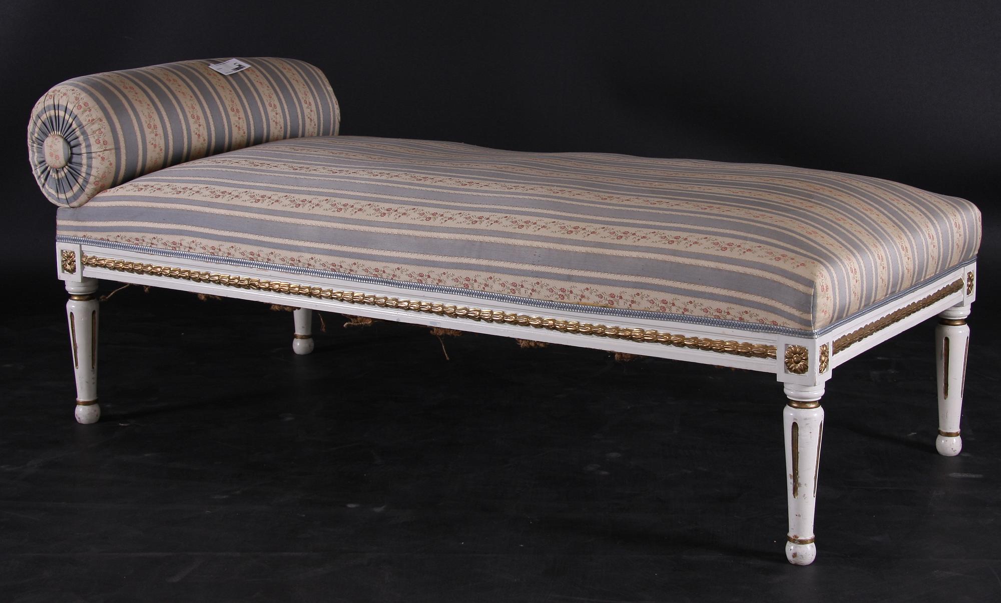 SCHÄSLONG, gustaviansk stil. 1900-tal.