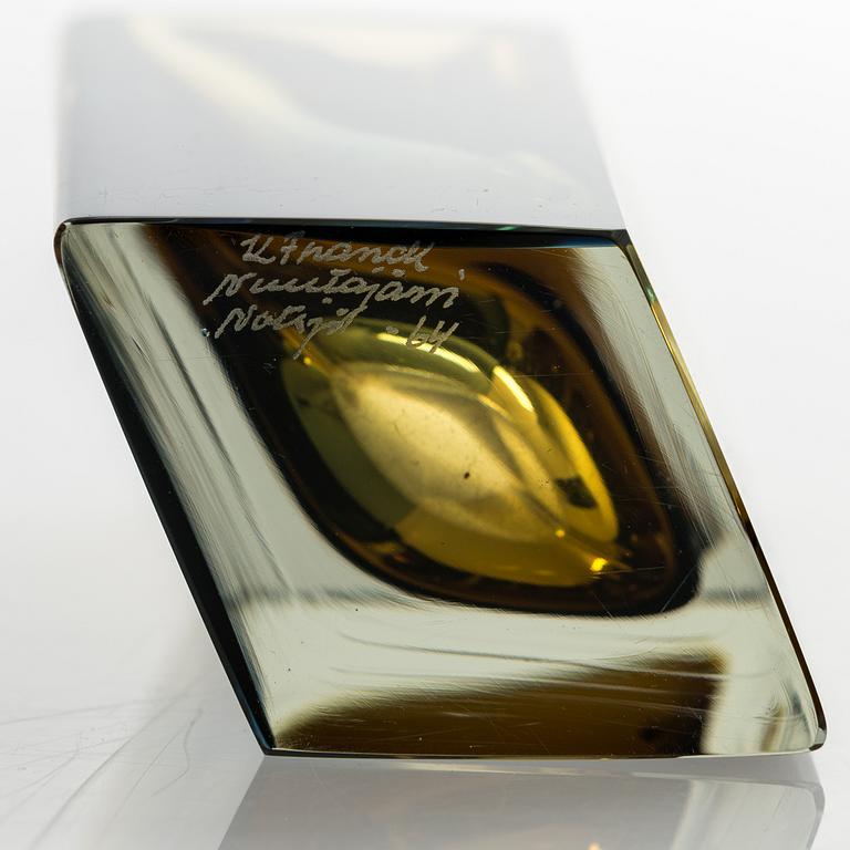 KAJ FRANCK, VASER, 3 st, "Prisma", glas. Signerade K Franck Nuutajärvi Notsjö -64/-68/-69.
