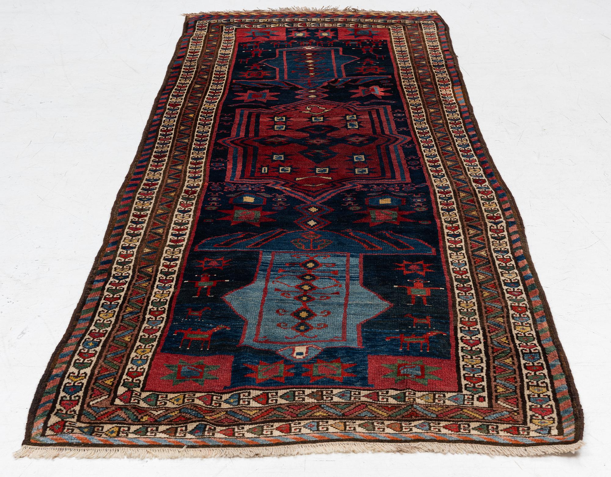 Carpet, antique Lori, approx. 325 x 125 cm.