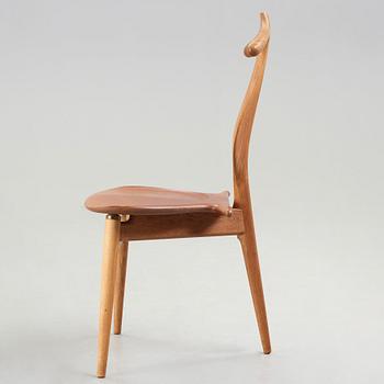 Hans J. Wegner, a teak and oak 'Jakkens Hvile'/'Bachelor's chair', Johannes Hansen, Denmark ca 1959.