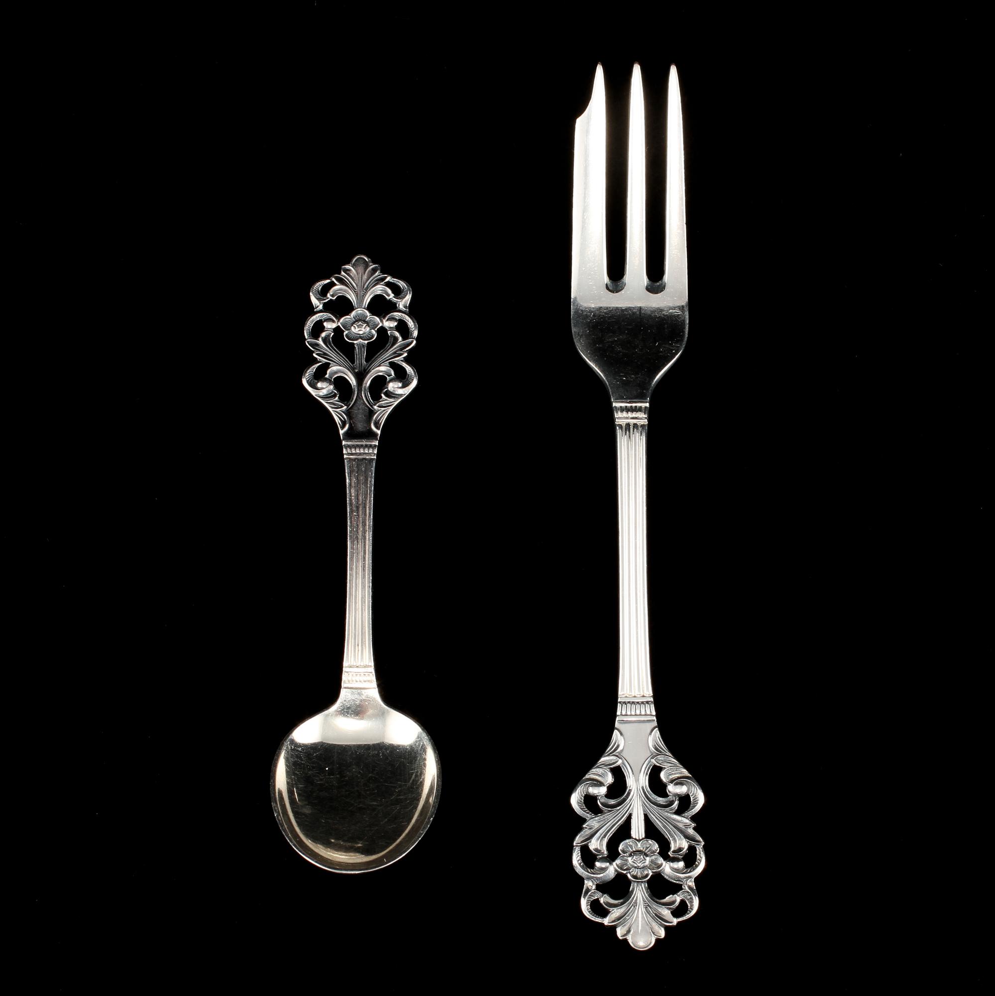 PARTI BESTICK, 38 st, silver, 1700/1800/1900-tal. Vikt ca. 784g.