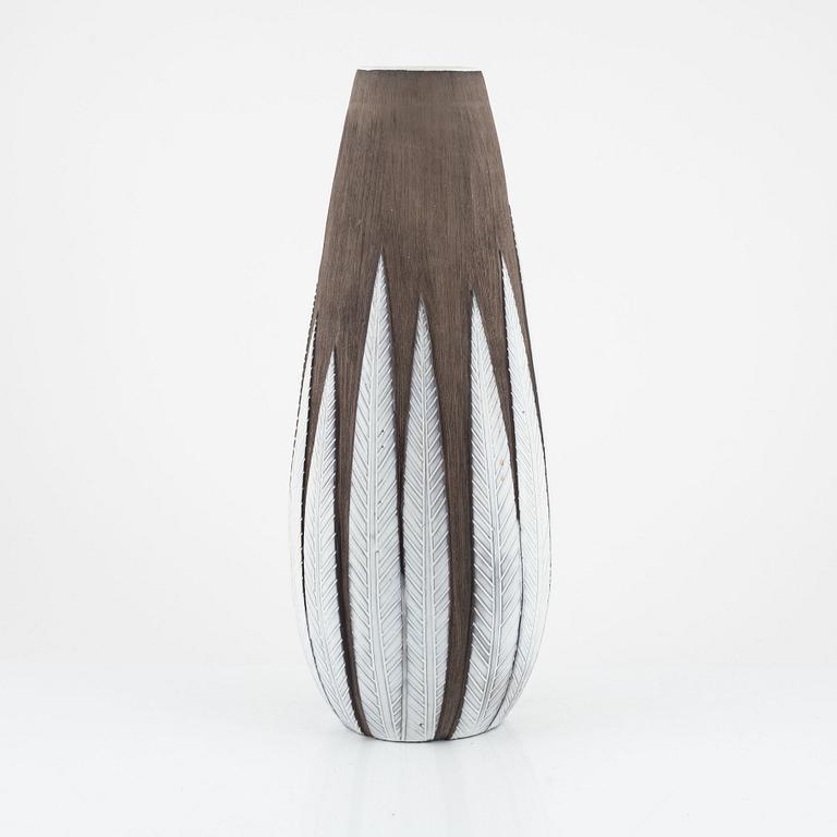 Anna-Lisa Thomson, a stoneware "Paprika" vase, Upsala-Ekeby, Sweden.