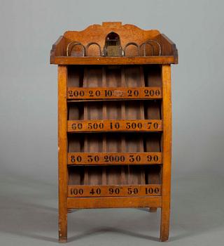 SPEL, trä och metall, "Juego de Sapo", trol. Sydamerika, 1900-talets början.