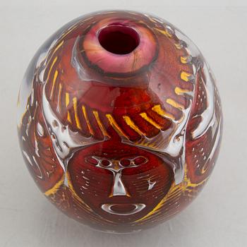 Jan-Erik Ritzman, an 'ariel' glass vase, Transjö, Sweden 2004.