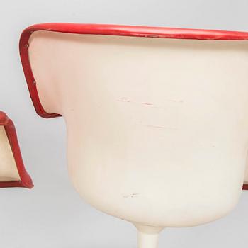 Yrjö Kukkapuro, nojatuoleja, pari, "Junior", Haimi, 1960-luku.